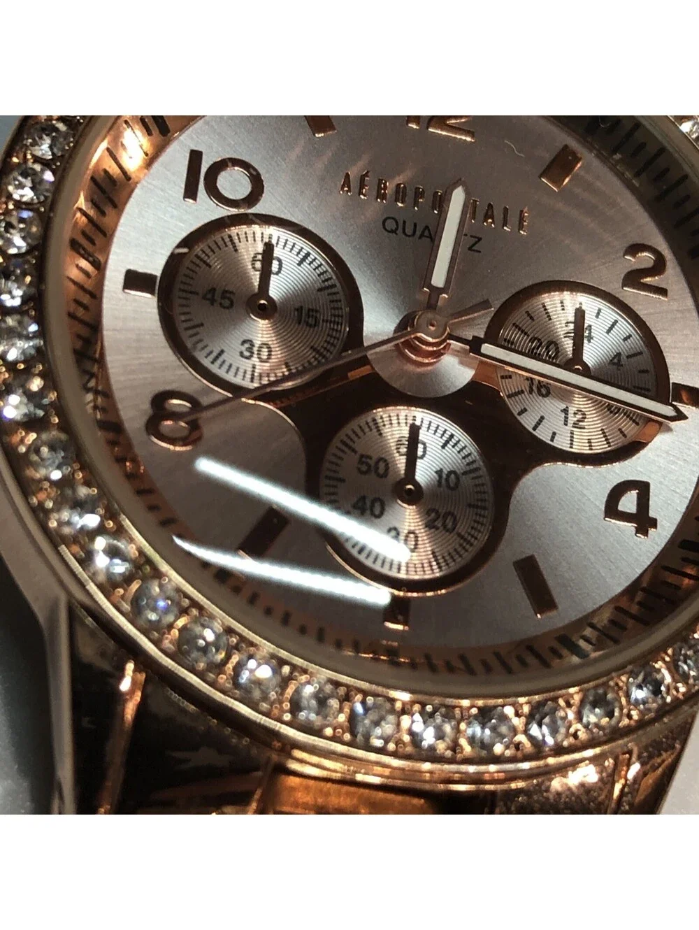Aeropostale Rose Gold Tone Rhinestone Watch needs battery